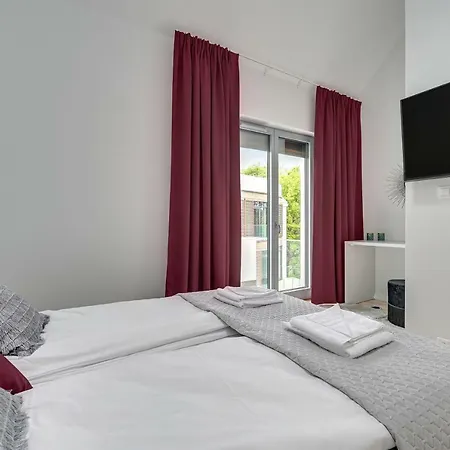 Apartment Flats For Rent - Sea