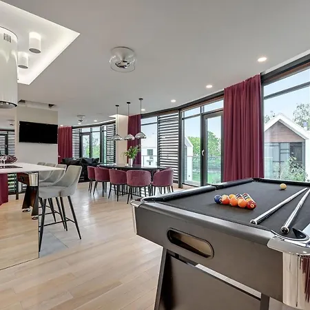 Apartment Flats For Rent - Sea